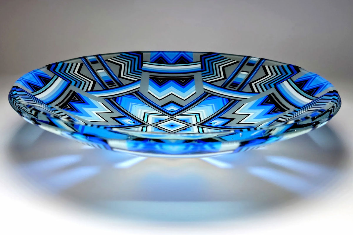 ian chadwick fused glass bowl